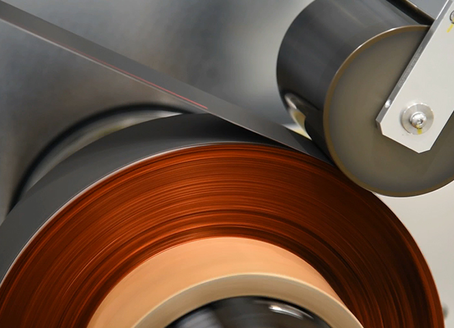 ?速激光模切分切?體機(jī)（?式）